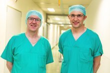Prof. Peter Kleine (links) und Dr. Lars Leupolt