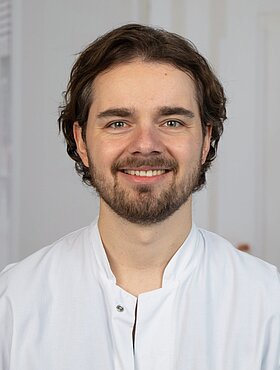 Dr. Kevin Lößel