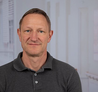 PD Dr. Eberhard Schneider