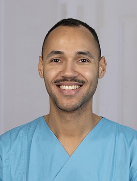 Dr Julian Thomas