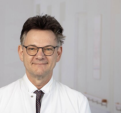 Prof. Dr med. Eric Steiner