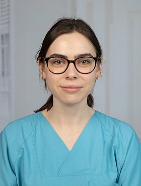 Dr. Lisa Roth