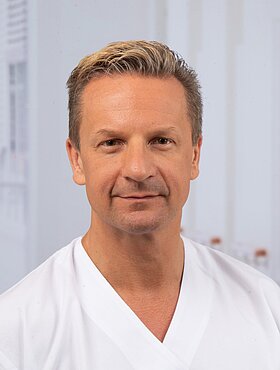 Dr. med. Marcus Benz